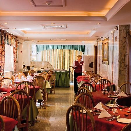 The New Tower Palace Hotel Sliema Restaurant photo